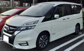 日産 セレナ